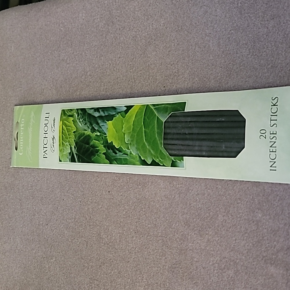 PATCHOULI EARTHY EXOTIC 20 INCENSE STICKS